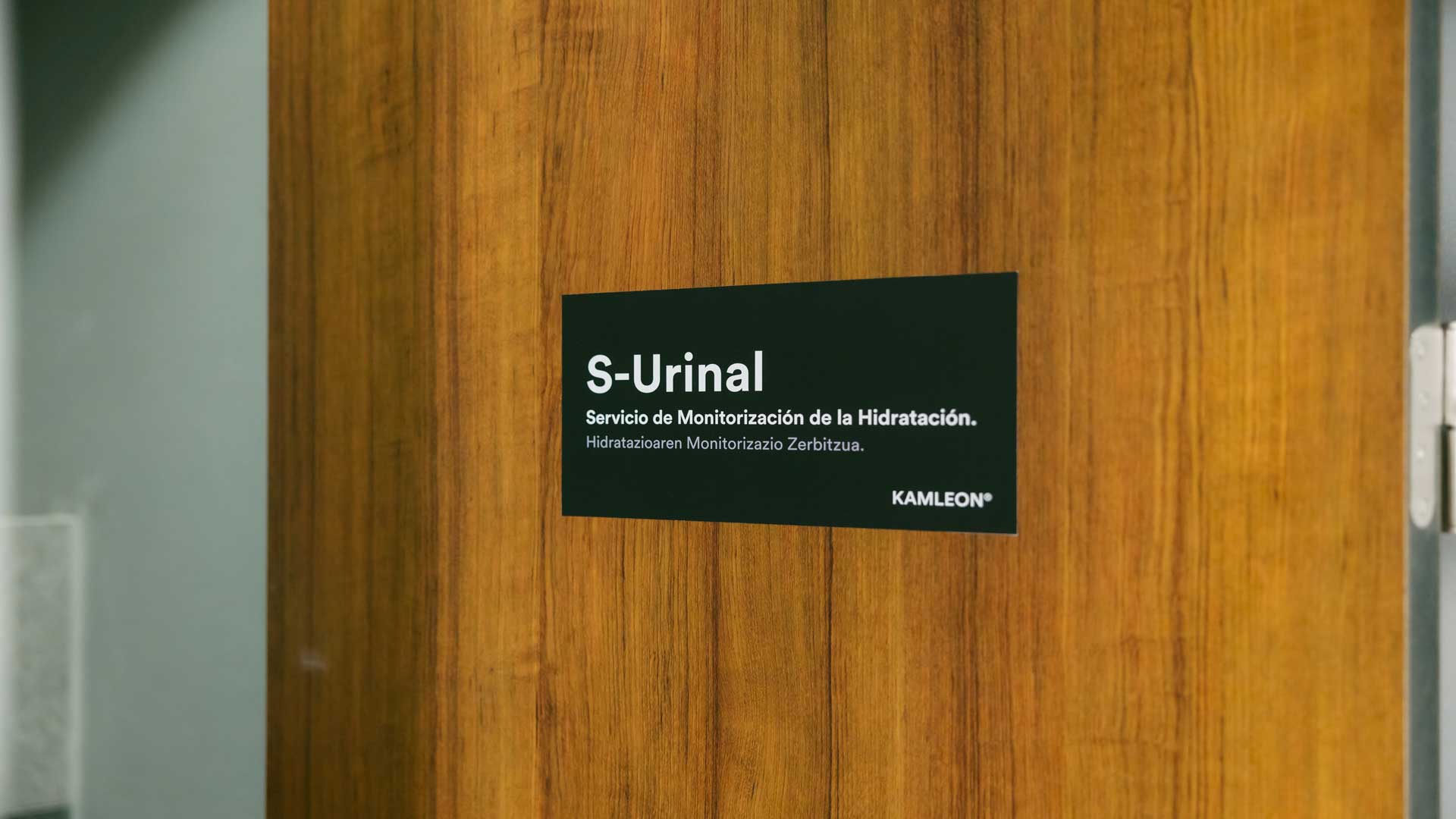 urinario-inteligente-kamleon-app-monitorizacion-surinal-urinario-Bakh-vitoria